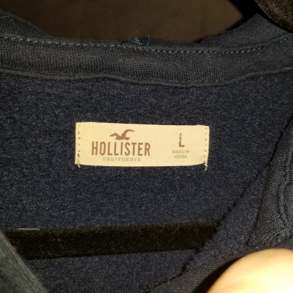 Hollister Hoodie - Picture 2 of 5